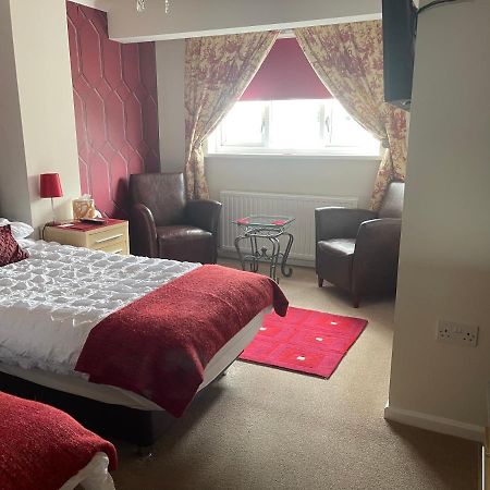 سويندون Brewery Farm House Bed & Breakfast المظهر الخارجي الصورة