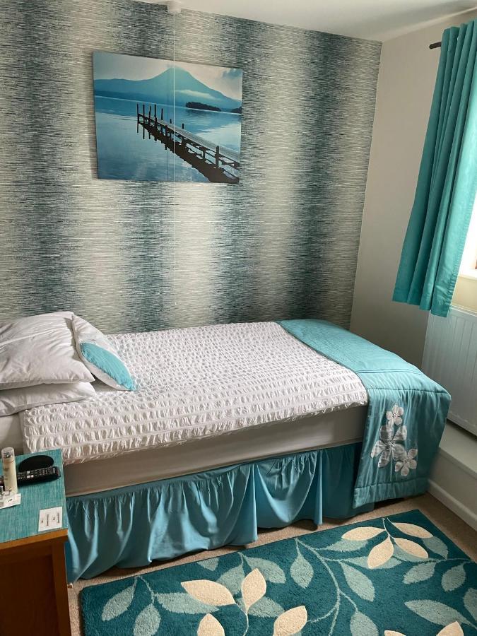 سويندون Brewery Farm House Bed & Breakfast المظهر الخارجي الصورة
